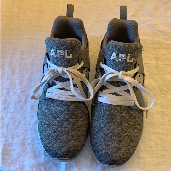 Sneakers - Picture 1 of 4